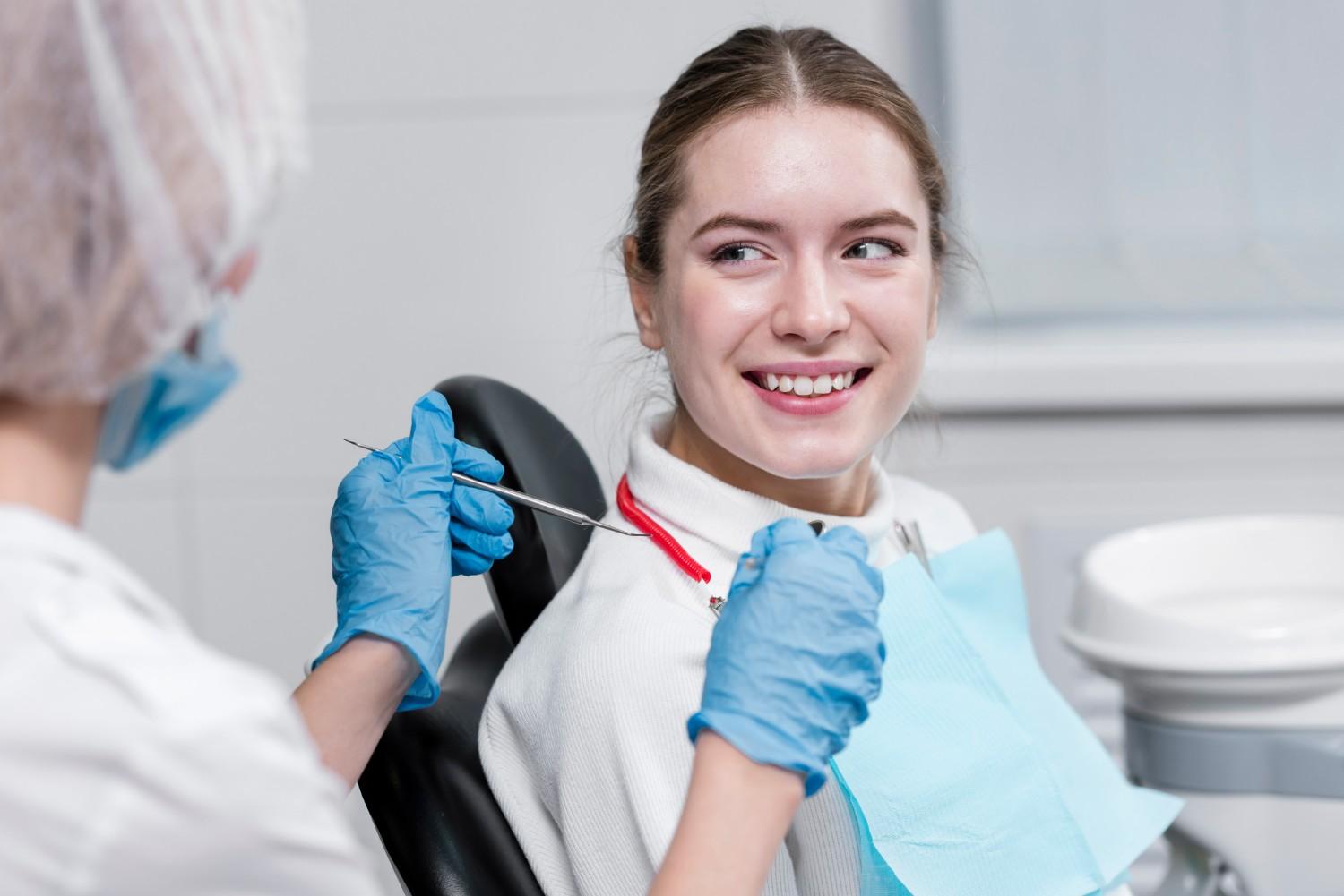 Top 5 Ways to Keep Your Teeth White & Shiny